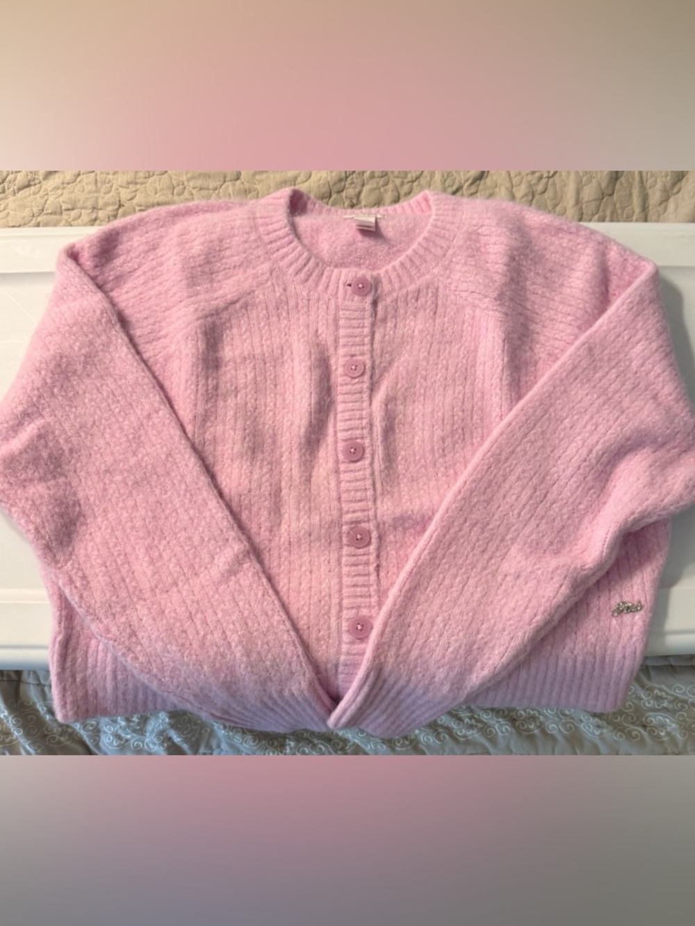 VS Pink Cropped Cardigan NWOT - Picture 2 of 6